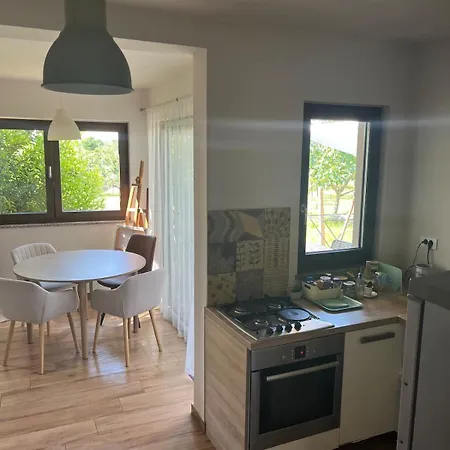 Garden Fresh Višnjan